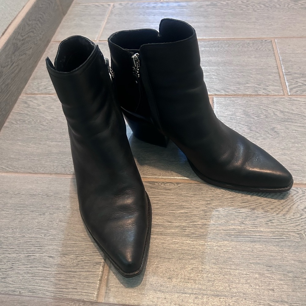 Sam Edelman black ankle booties